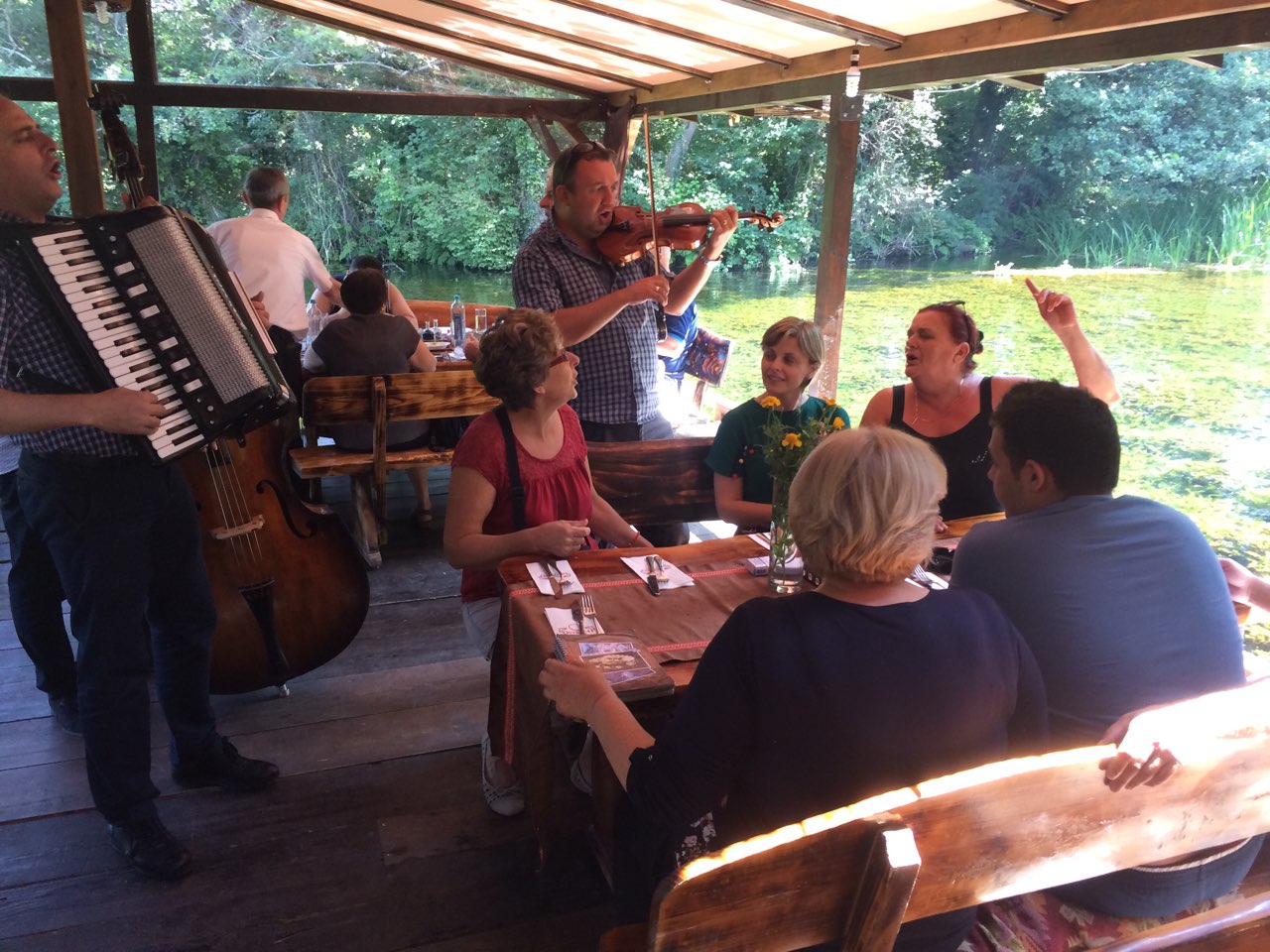 [FOTO] Članovi HKUD-a sv. Marko Vionica boravili na petodnevnoj turneji po Makedoniji i Albaniji