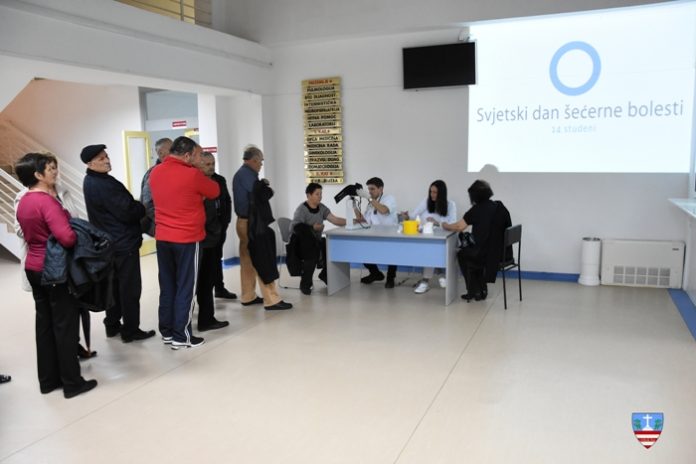 FOTO Dom zdravlja Čitluk: Održana akcija mjerenja tlaka i šećera u krvi
