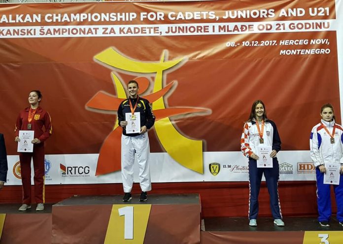 Tri bronce za broćanske karatistkinje