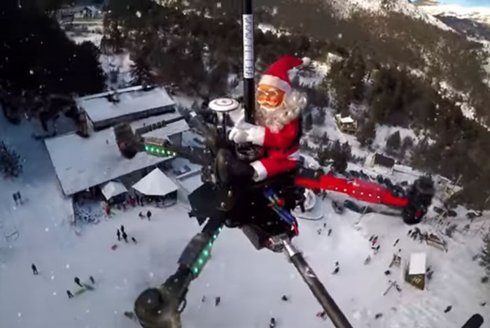 VIDEO Djed Božićnjak na dronu preletio Hercegovinu