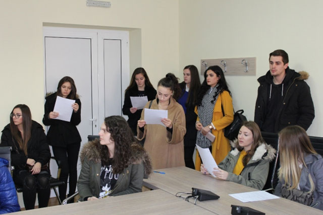 Vlada HNŽ stipendira ukupno 1650 studenata, danas potpisani ugovori s njih 536