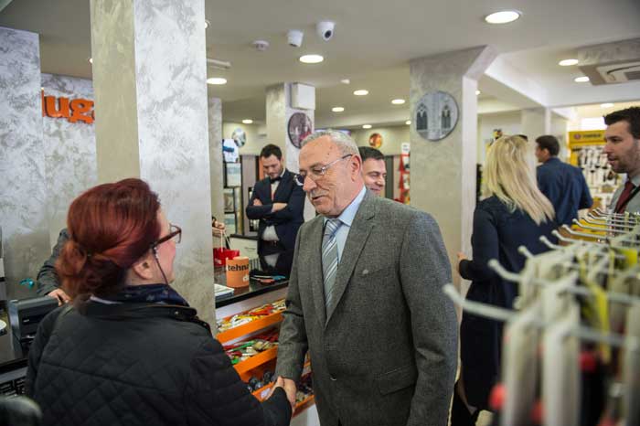 FOTO: Zavirite u malo carstvo boja Duga – tehne u Mostaru
