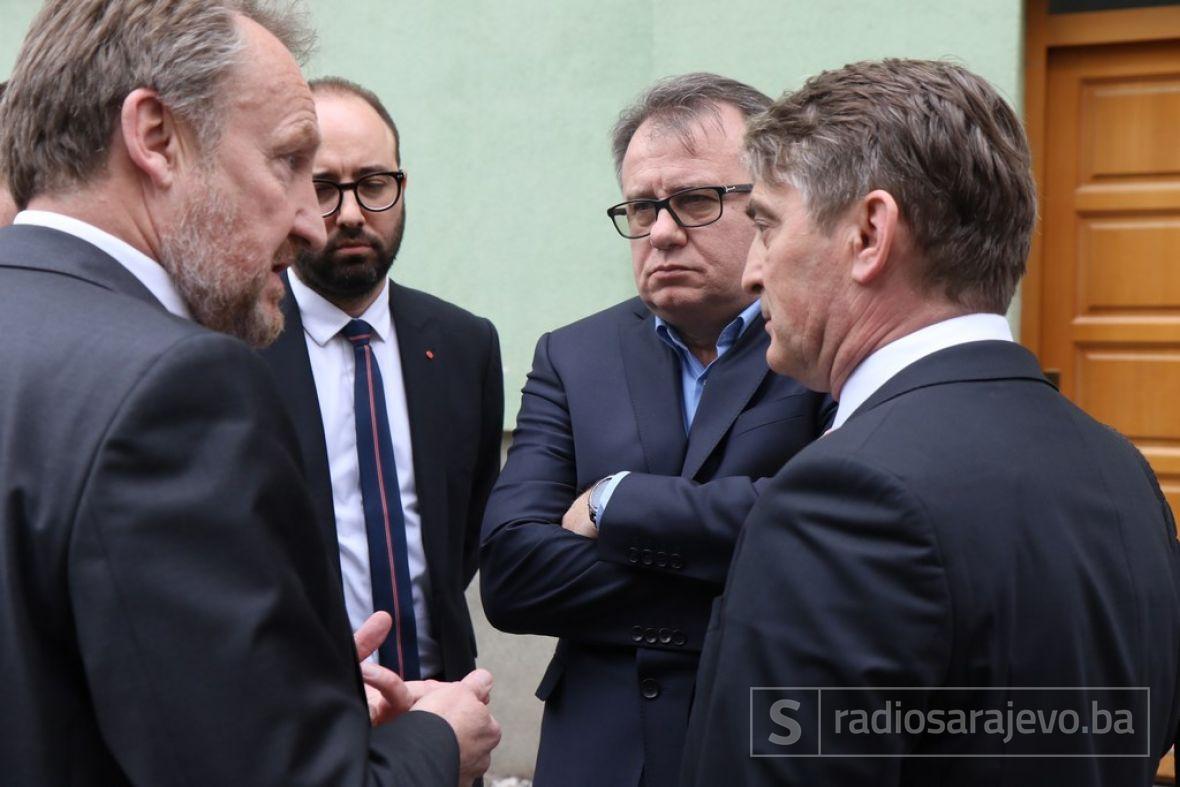 Završni čin rušenja države: Bošnjaci pokušavaju u miru napraviti ono što nisu uspjeli u ratu