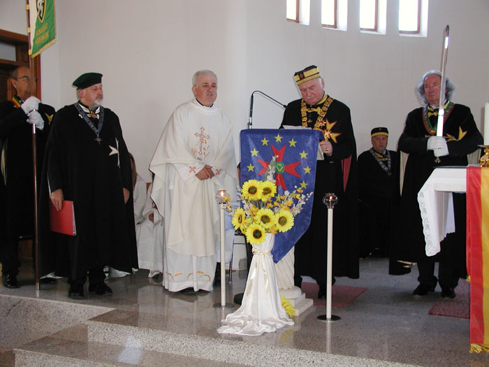 FOTO: Župa Gradnići bila domaćin članovima Senata Europskog vinskog viteškog reda