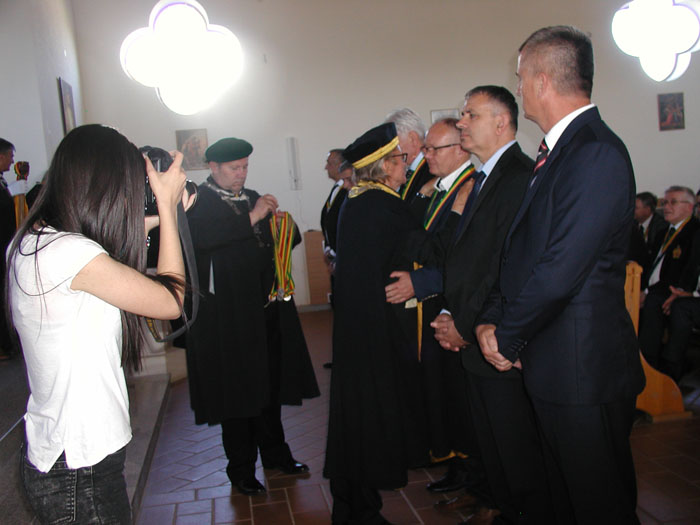 FOTO: Župa Gradnići bila domaćin članovima Senata Europskog vinskog viteškog reda