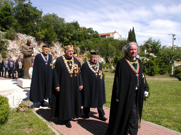 FOTO: Župa Gradnići bila domaćin članovima Senata Europskog vinskog viteškog reda