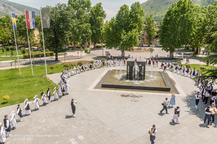 FOTO: Održana državna smotra izvornog folklora Hrvata u BiH