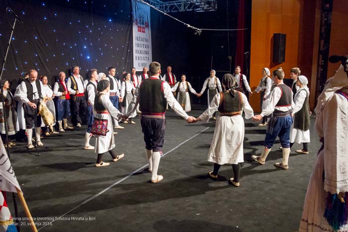 FOTO: Održana državna smotra izvornog folklora Hrvata u BiH