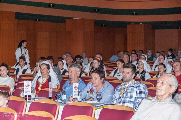 FOTO: Održana državna smotra izvornog folklora Hrvata u BiH