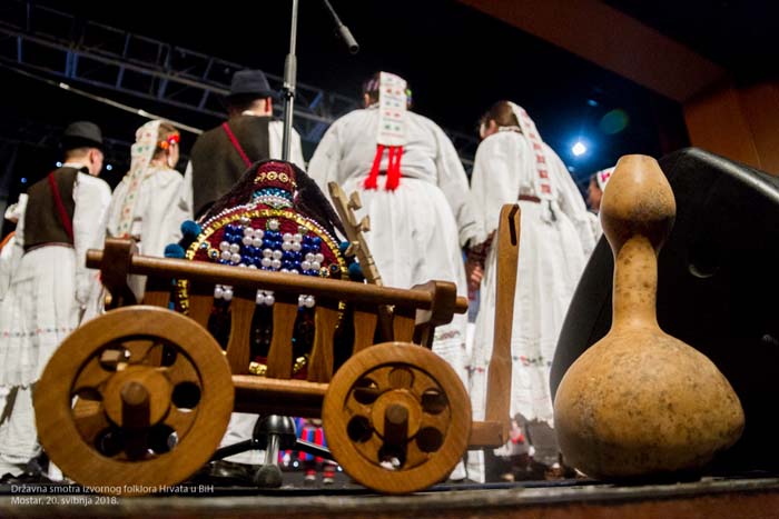 FOTO: Održana državna smotra izvornog folklora Hrvata u BiH