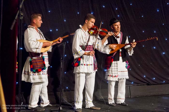 FOTO: Održana državna smotra izvornog folklora Hrvata u BiH