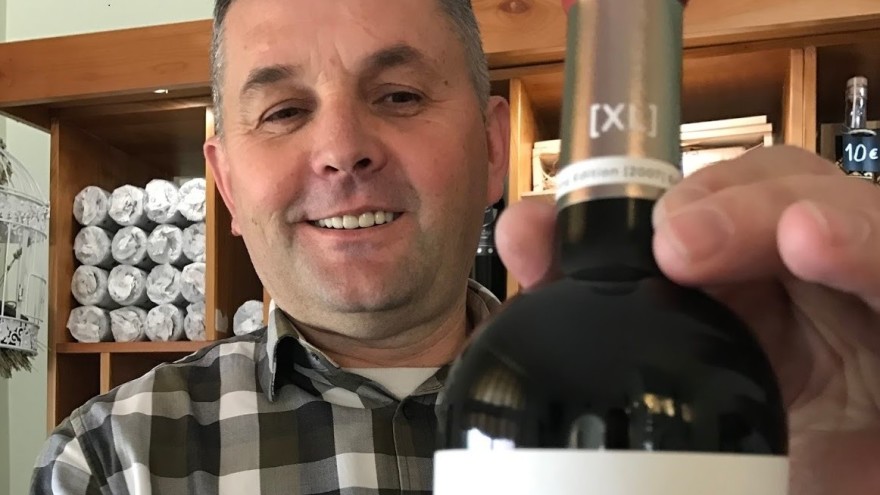 Biodinamički vinar Josip Brkić iz Čitluka osvojio je tržište Plavom gredom, Mjesečarom i Limoosinom