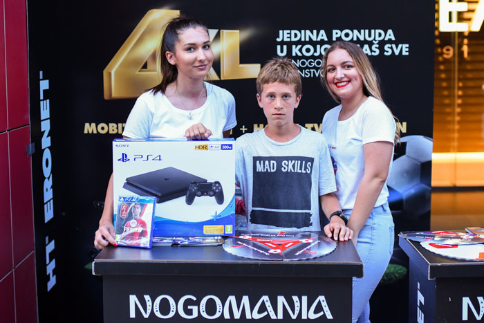 FOTO | HT Eronet & Mepas Mall: ZAVLADALA NOGOMANIA!