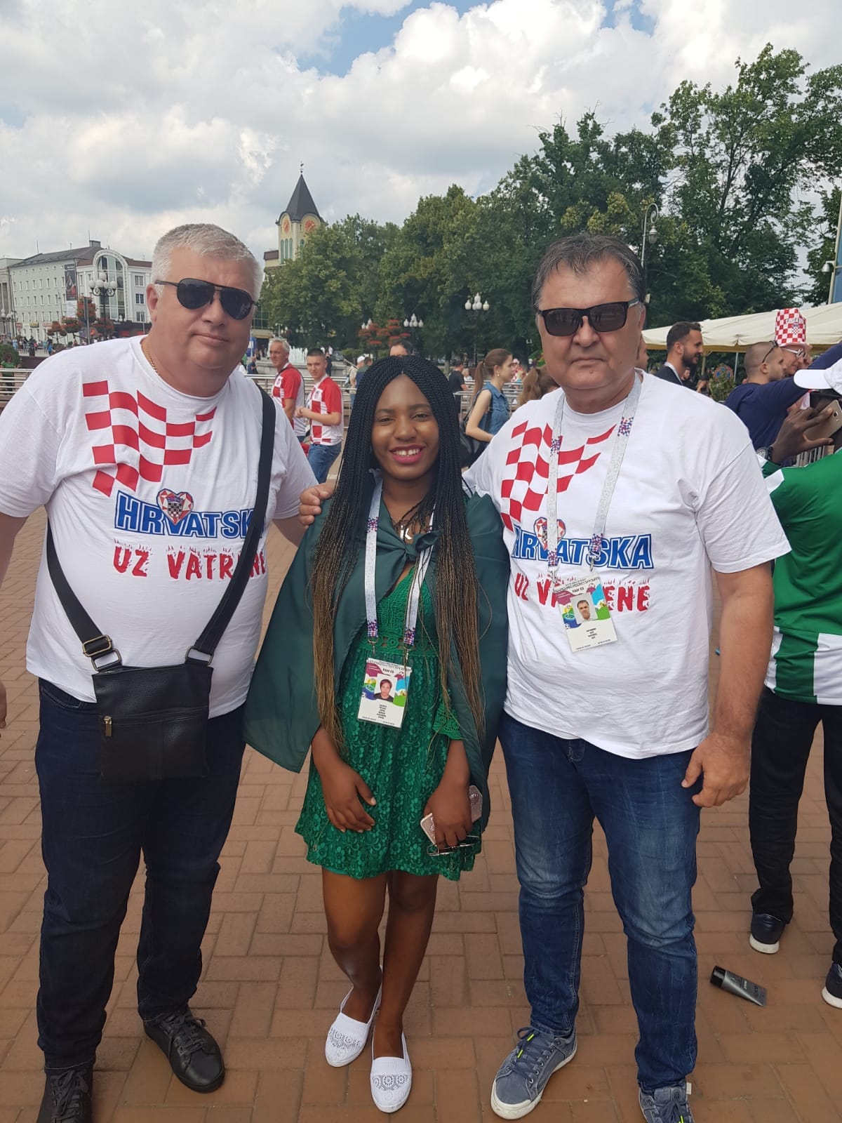 FOTO: Brotnjaci u velikom broju stigli u Rusiju podržati Vatrene!