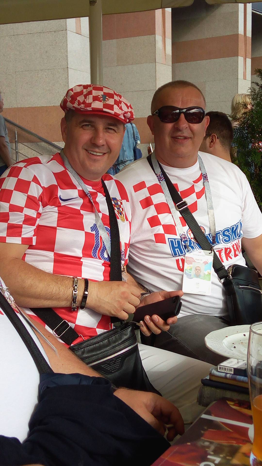 FOTO: Brotnjaci u velikom broju stigli u Rusiju podržati Vatrene!