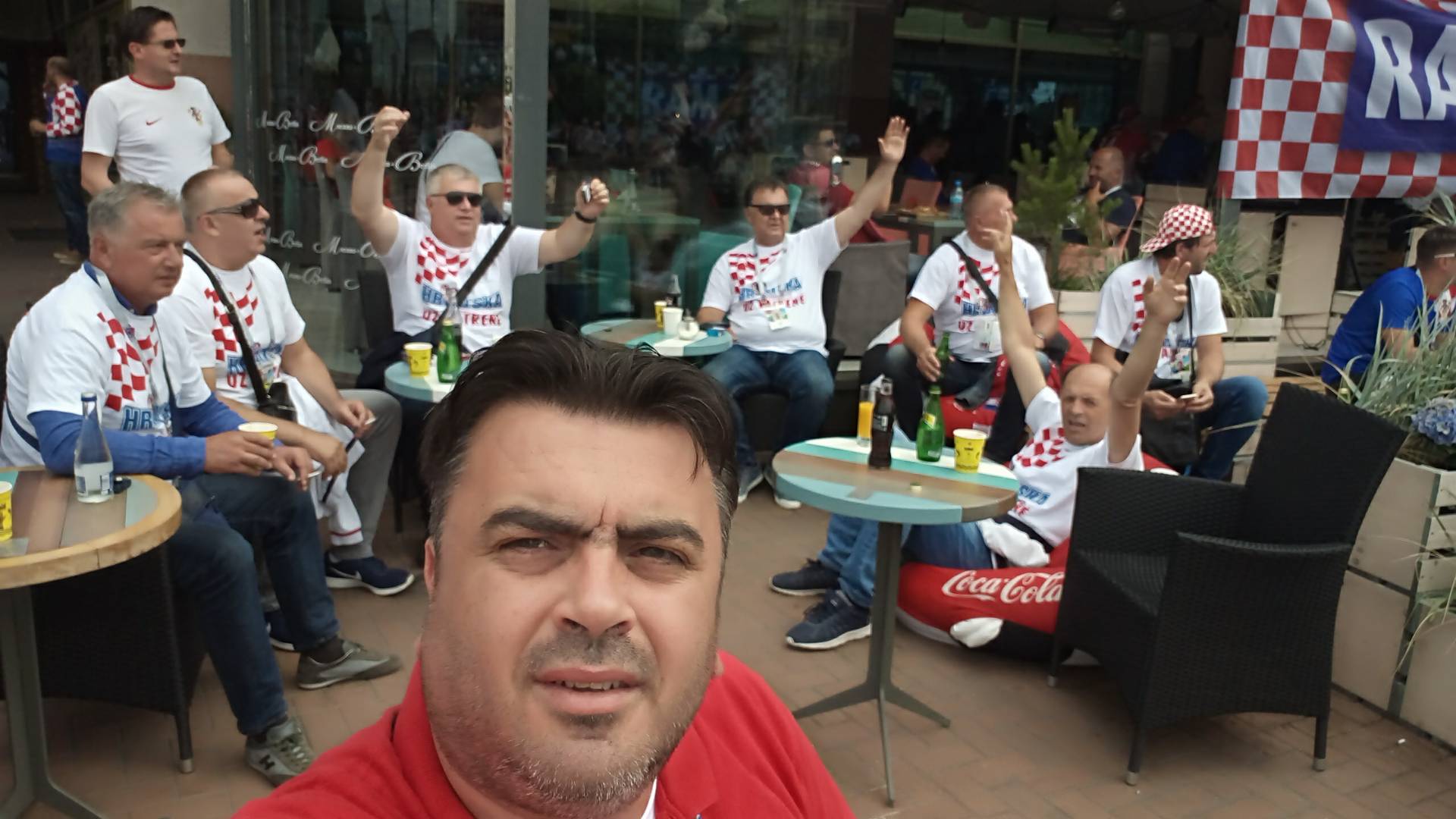 FOTO: Brotnjaci u velikom broju stigli u Rusiju podržati Vatrene!