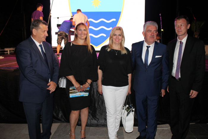 U Neumu otvorena ljetna turistička sezona