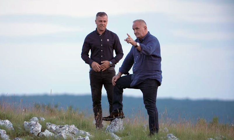 Josip Ivančić i Mate Bulić snimili “himnu iseljenika” – “Na livade rosa pala”