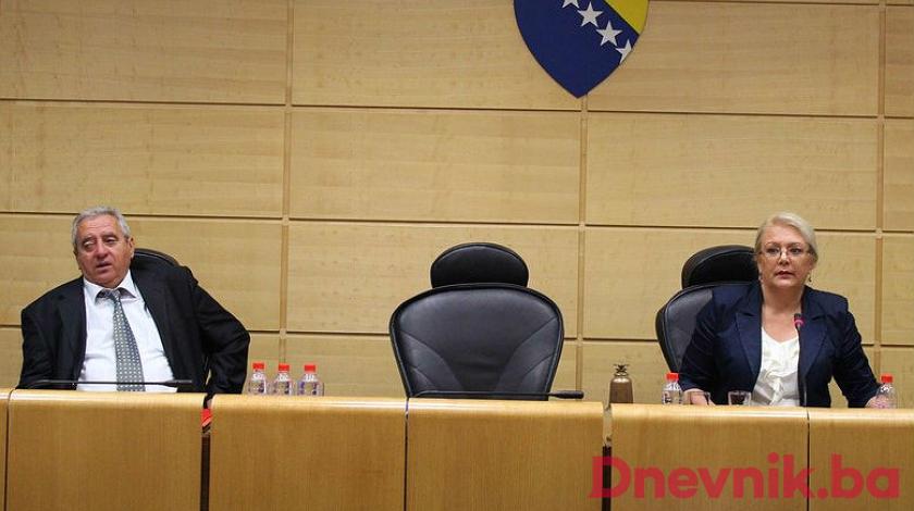 Hrvati i Srbi u Domu naroda spriječili bošnjački državni udar!