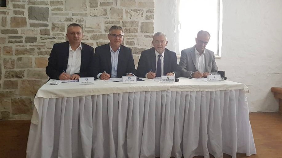 Potpisan ugovor za rekonstrukciju krovišta OŠ Čerin