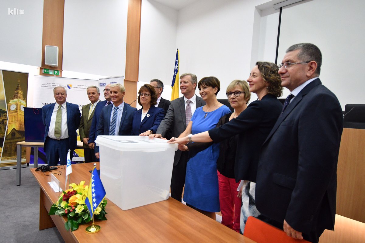 Na izborima će se koristiti providne glasačke kutije