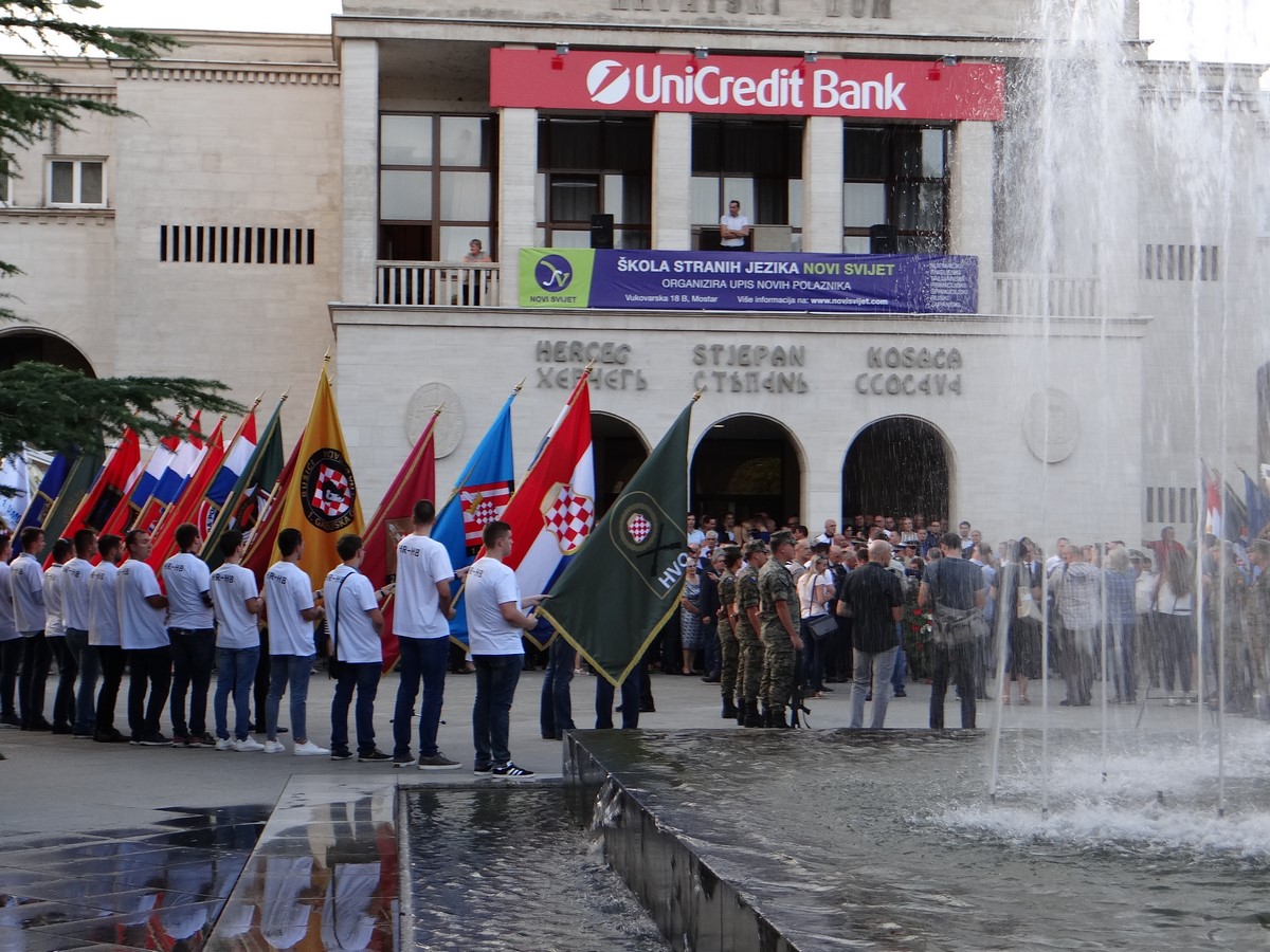 FOTO: Svečanom akademijom obilježena 25. obljetnica Hrvatske Republike Herceg Bosne