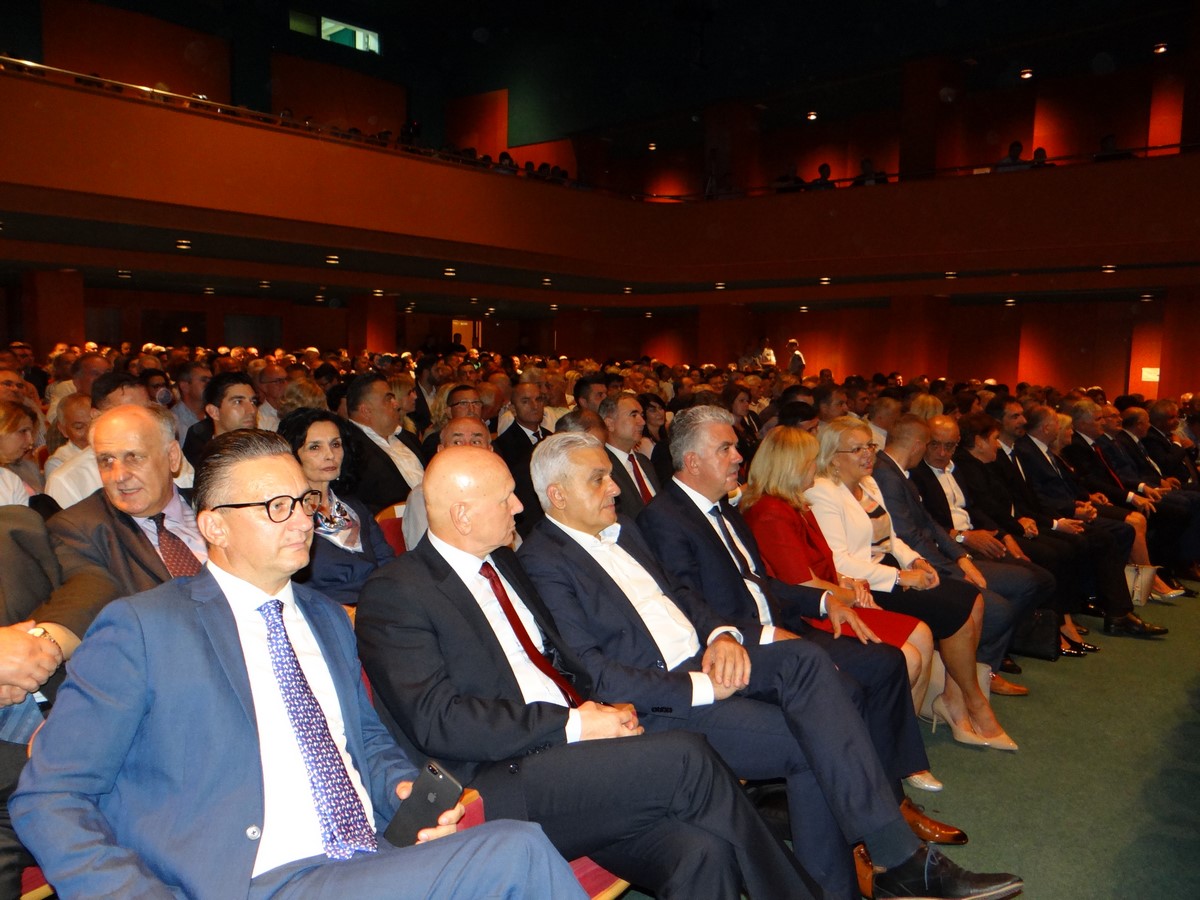 FOTO: Svečanom akademijom obilježena 25. obljetnica Hrvatske Republike Herceg Bosne