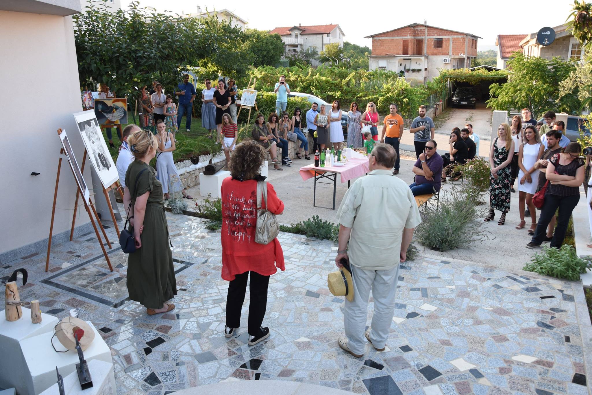 Na međunarodnoj izložbi „Privatno i javno“ dodijeljene tri jednakovrijedne nagrade