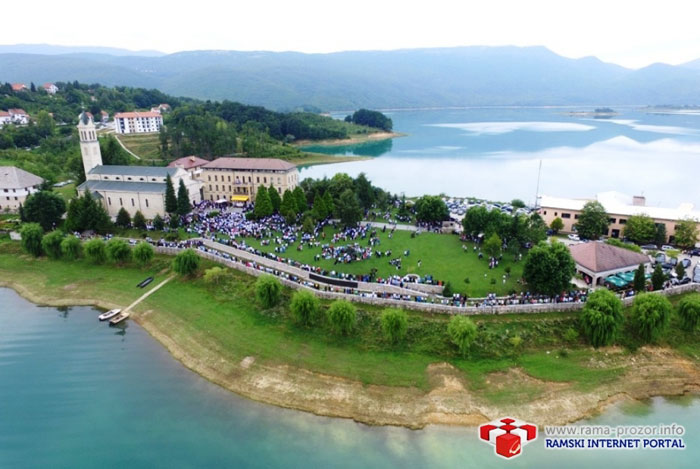 FOTO-VIDEO Prelijepi kadrovi stižu iz Rame s proslave svetkovine Velike Gospe