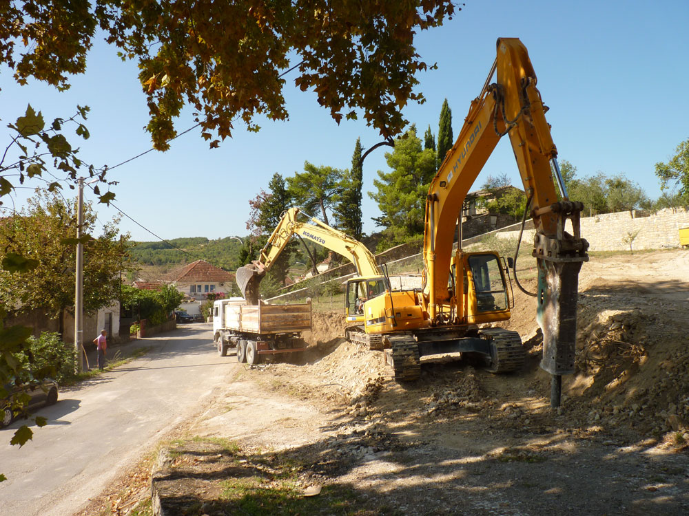 U tijeku radovi na uređenju prilazne ceste prema crkvi na Čerinu