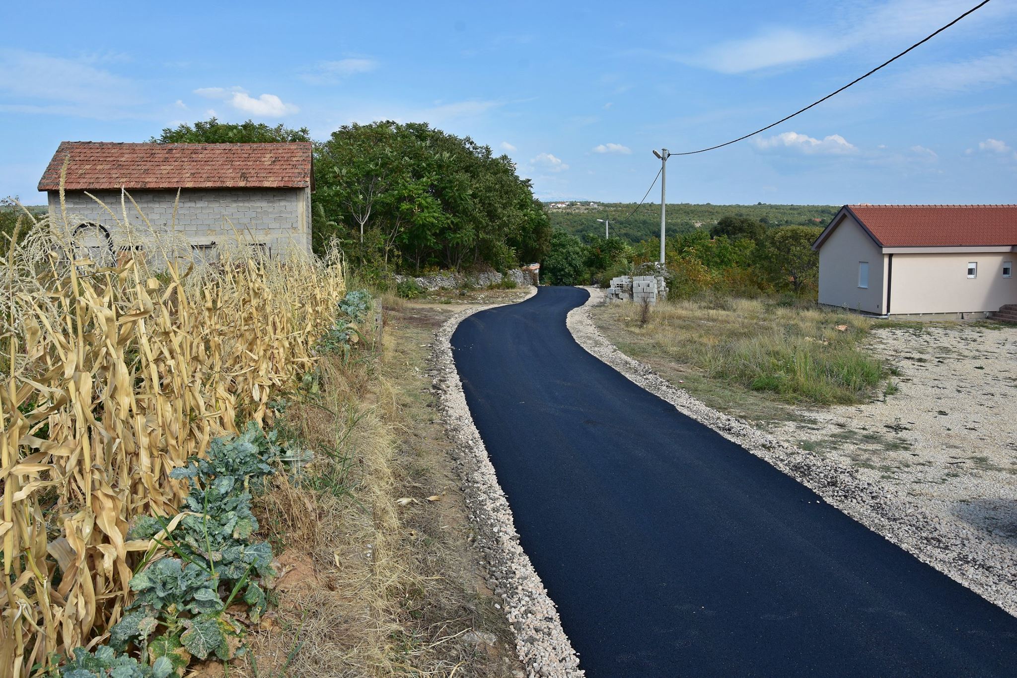 FOTO: Nastavak ulaganja u lokalne prometnice
