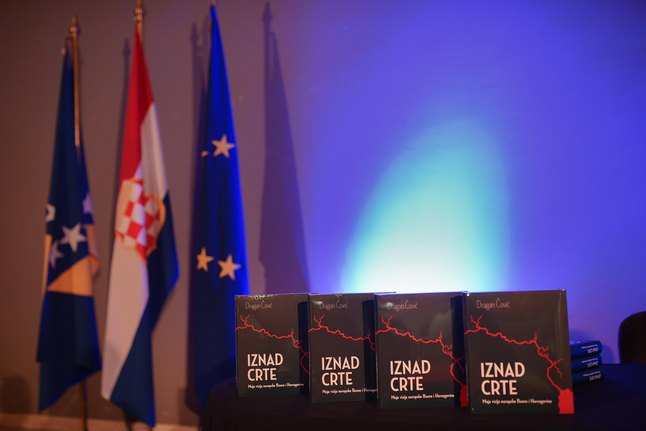 Kosača puna do posljednjeg mjesta: Predstavljena Čovićeva knjiga “Iznad crte – moja vizija europske Bosne i Hercegovine”