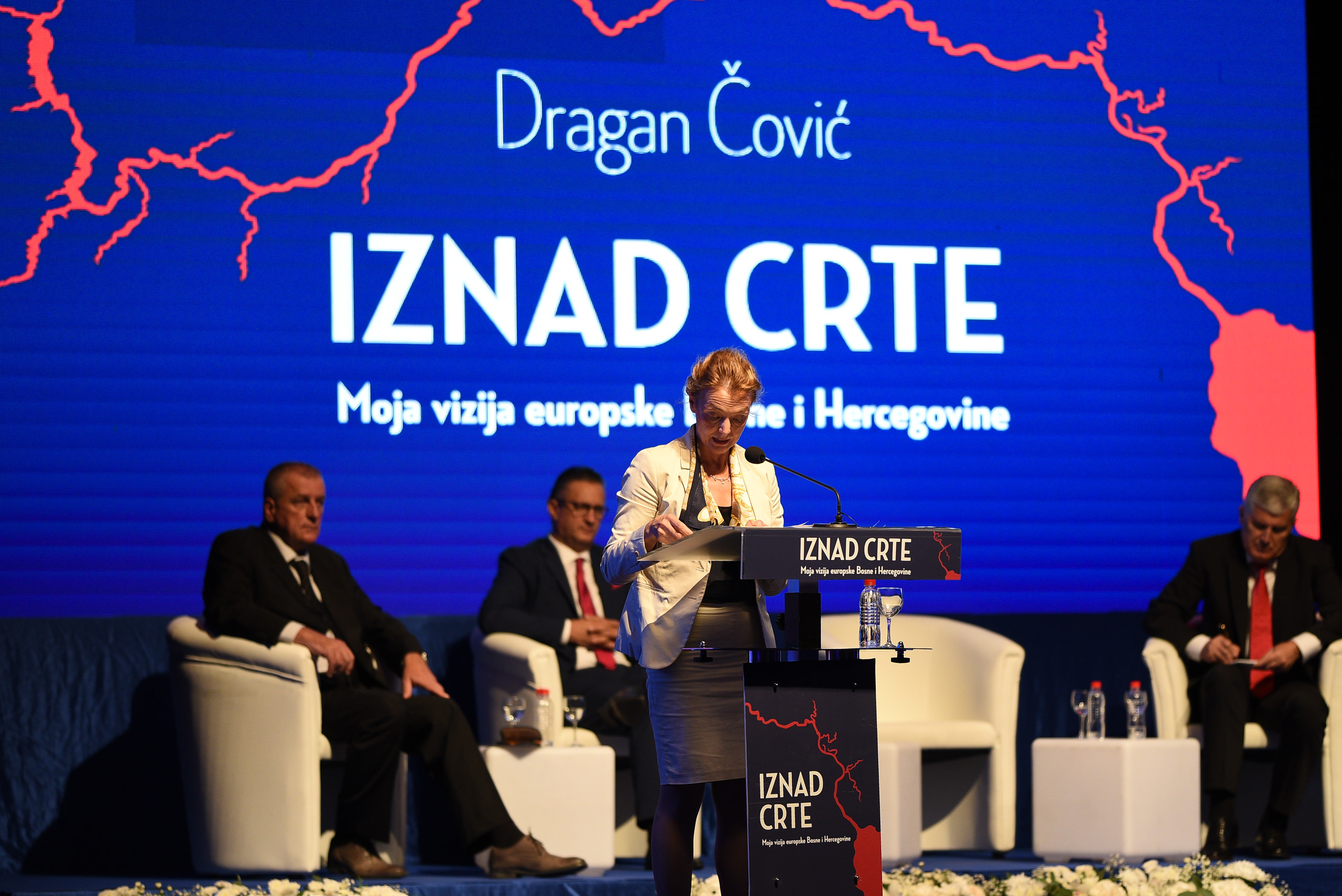 Kosača puna do posljednjeg mjesta: Predstavljena Čovićeva knjiga “Iznad crte – moja vizija europske Bosne i Hercegovine”