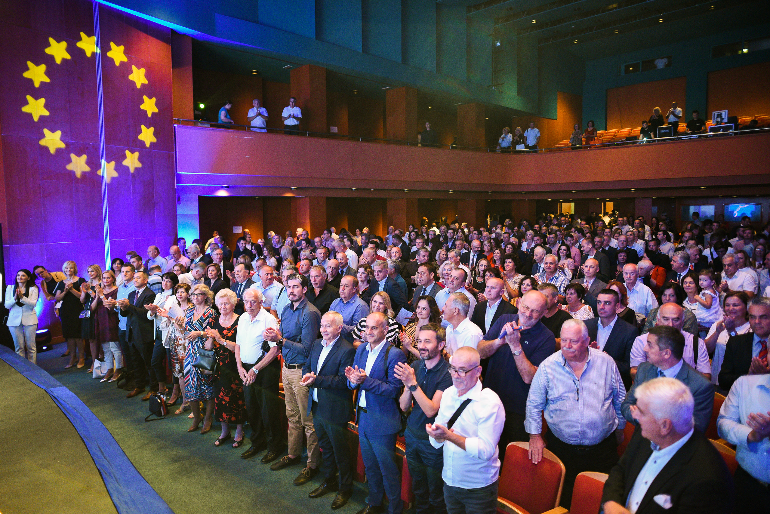 Kosača puna do posljednjeg mjesta: Predstavljena Čovićeva knjiga “Iznad crte – moja vizija europske Bosne i Hercegovine”