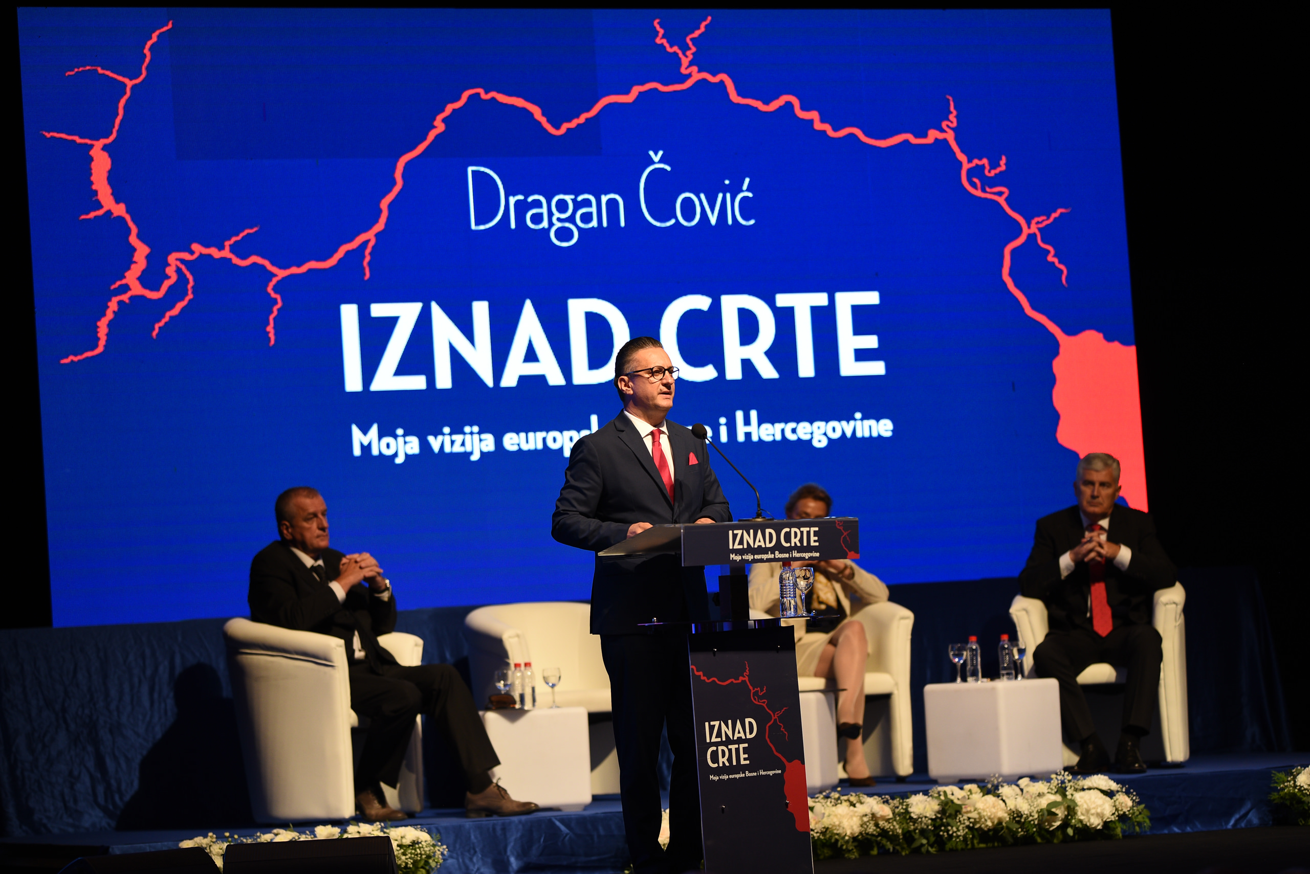 Kosača puna do posljednjeg mjesta: Predstavljena Čovićeva knjiga “Iznad crte – moja vizija europske Bosne i Hercegovine”