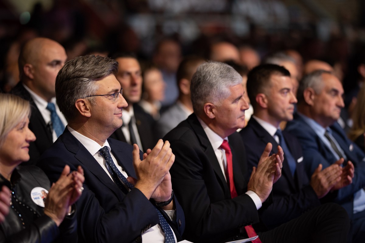 FOTO: Čović i Plenković iz Mostara najavili pobjedu: Podrška legitimnom predstavljanju i europskom putu BiH