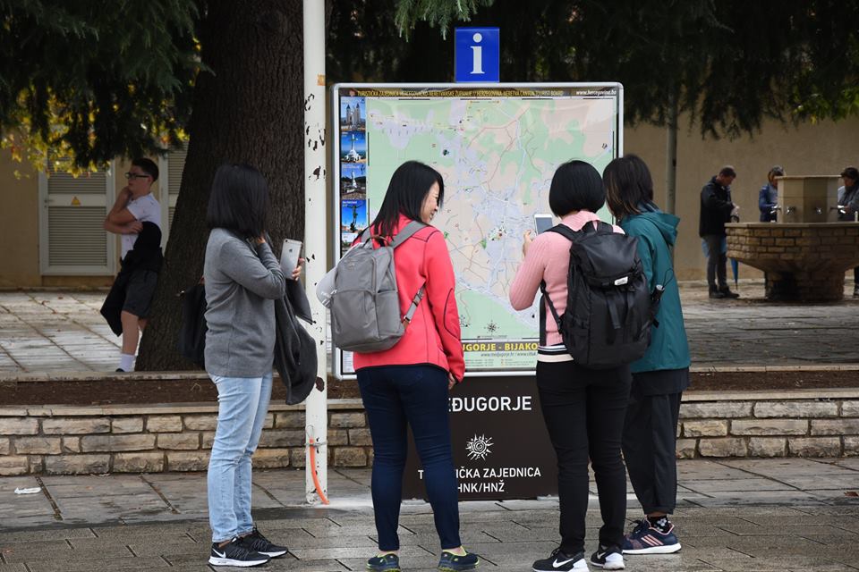 FOTO: Postavljeni novi informativni panoi