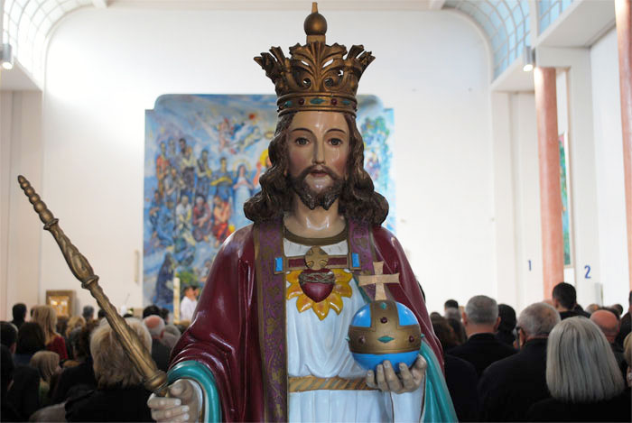 Isus Krist, Kralj svega stvorenoga