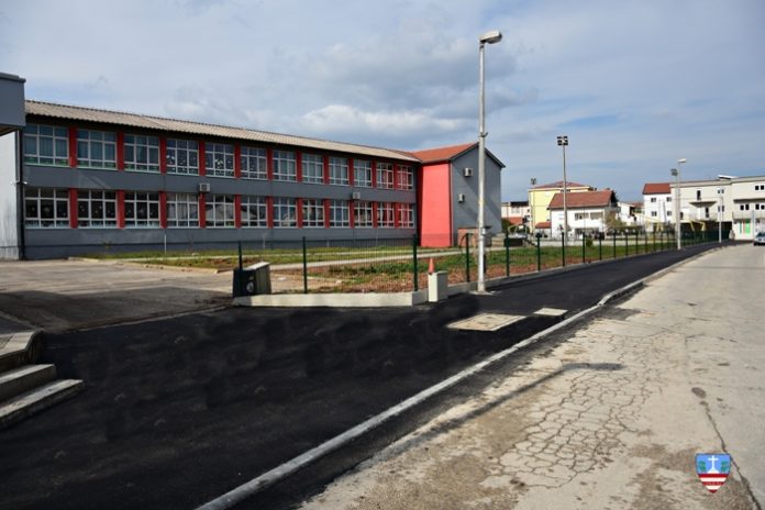 Potpisan ugovor za uređenje parka Osnovne škole u Bijakovićima