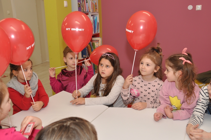 FOTO: Počela HT Eronet Božićna bajka: Od maštaonice do božićnog štapića