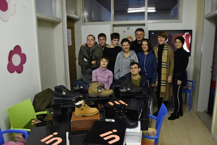 Članovi Udruge Susret predblagdansko vrijeme provode u druženju s prijateljima