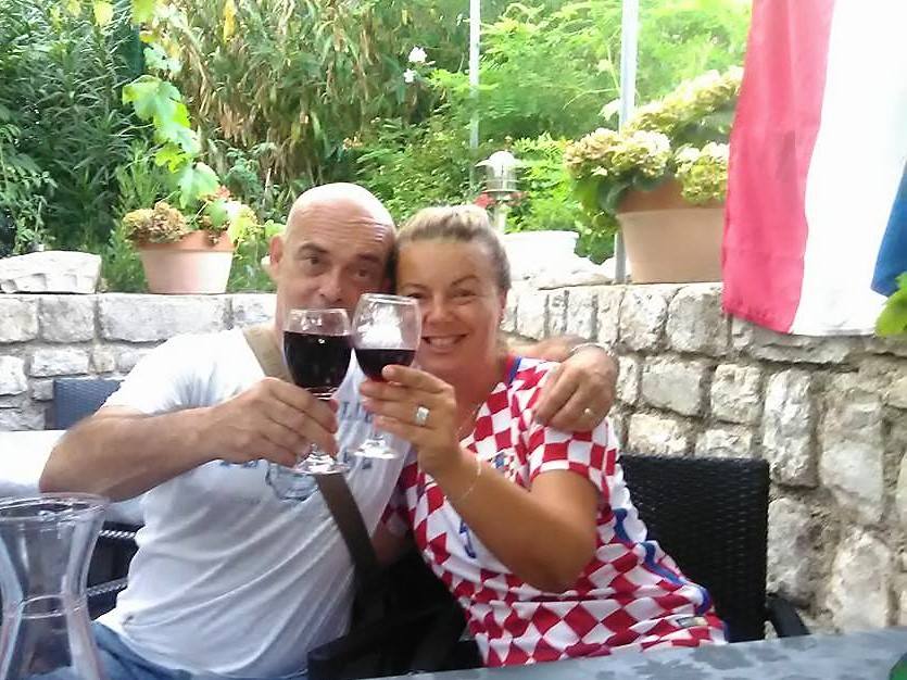 Kako se Robert Valdec žestoko obračunao sa svim mrziteljima Kolinde i Mirjane Hrge