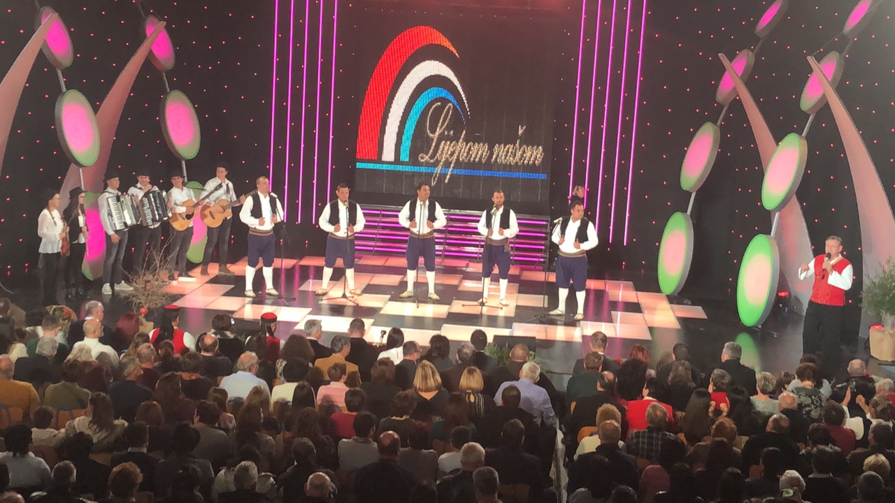 FOTO: HKUD sv. Marko Vionica na snimanju “Lijepom našom” u Benkovcu