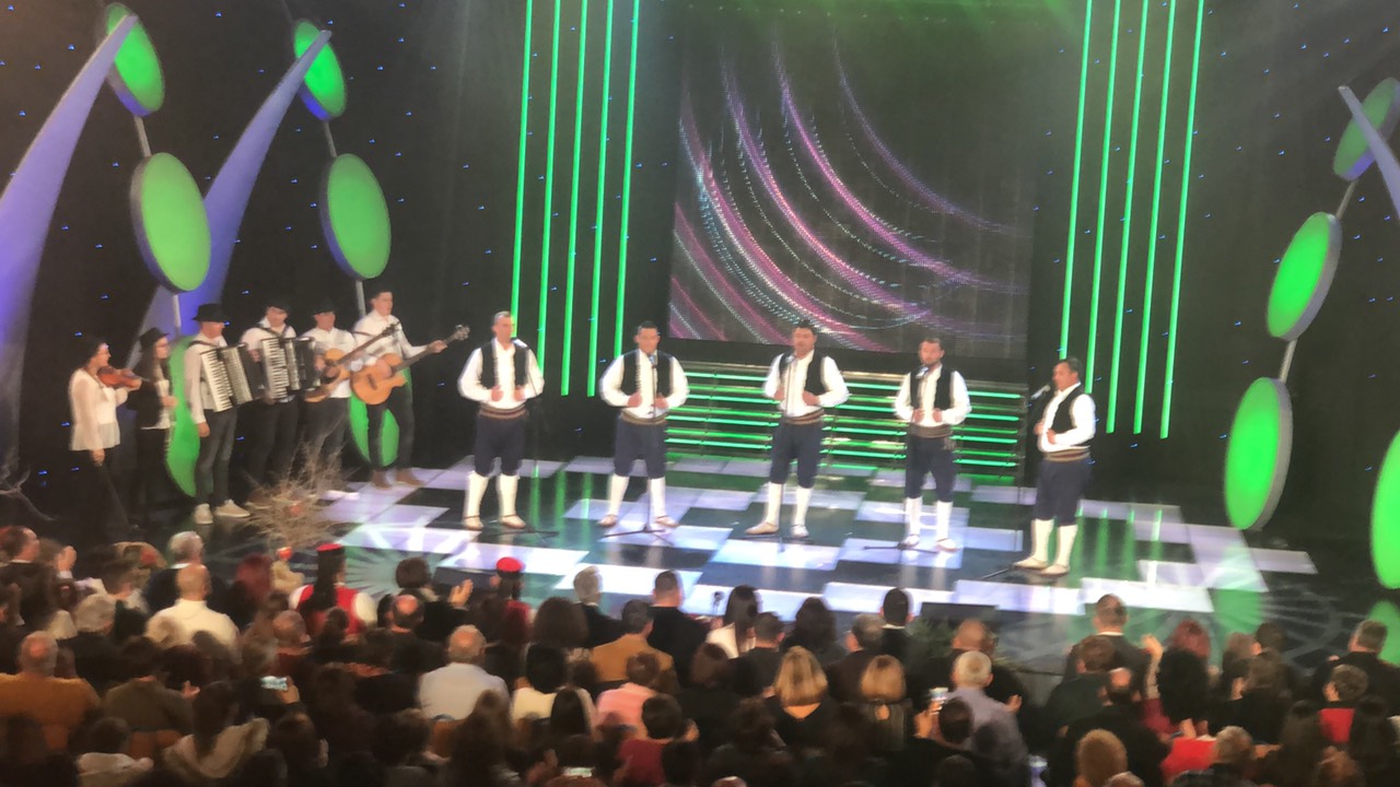 FOTO: HKUD sv. Marko Vionica na snimanju “Lijepom našom” u Benkovcu