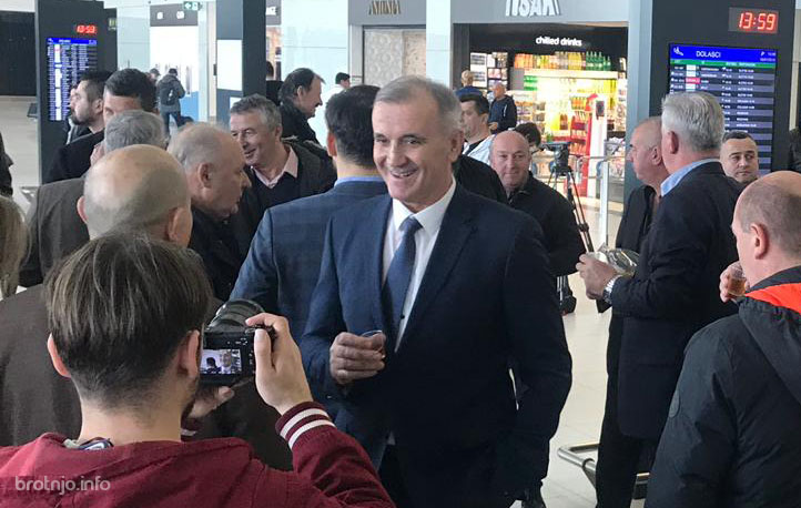 Valentin Ćorić stigao u Hrvatsku, dočekali ga obitelj i prijatelji