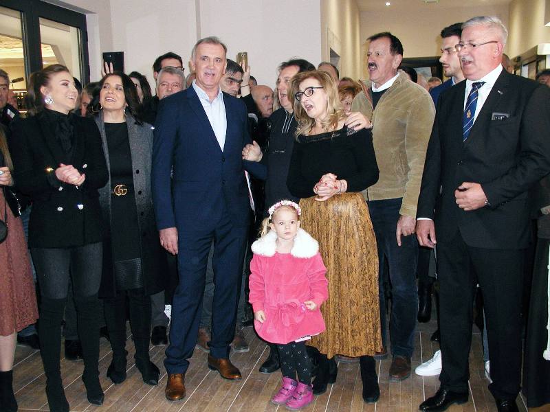 “Brat je stigao, a s njim i Andrinje!”: U Paoči upriličila nezaboravna vinska fešta