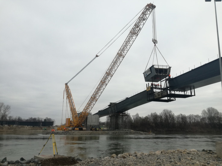 Povijesni dan: Širokobriješki Hering premostio Savu na koridoru Vc
