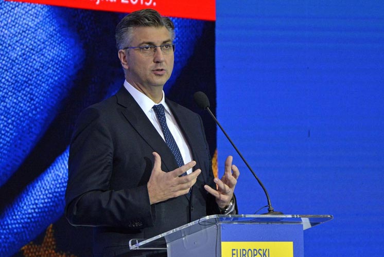 AUDIO Plenković u Neumu: Vi ste nama čuvali leđa, sad ćemo mi vama!