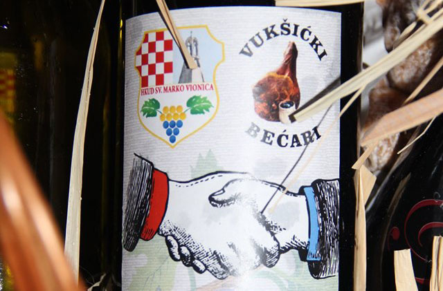 U Vukšiću se bratimili HKUD sv. Marko Vionica i Vukšićki bećari