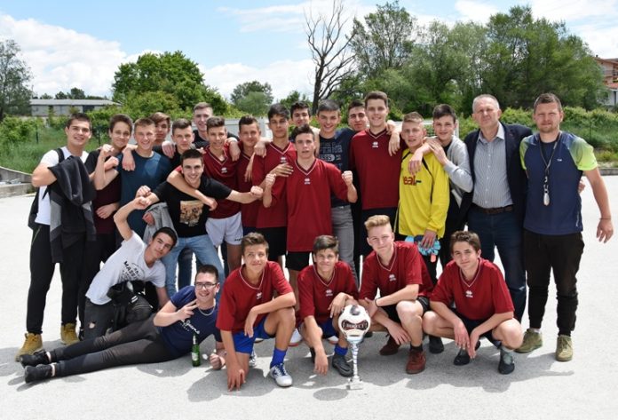 OŠ Bijakovići osvojila malonogometni turnir osnovnih škola